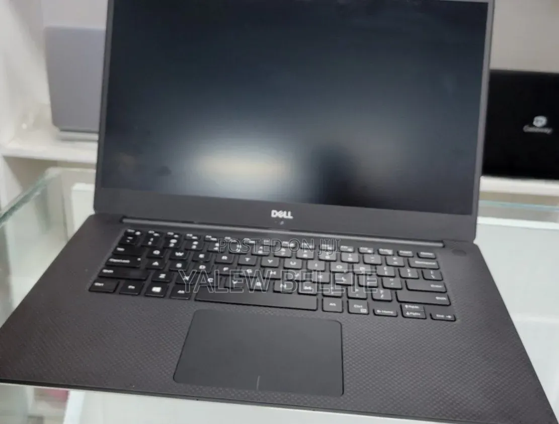 New Laptop Dell Precision 5530 16GB Intel SSD 512GB