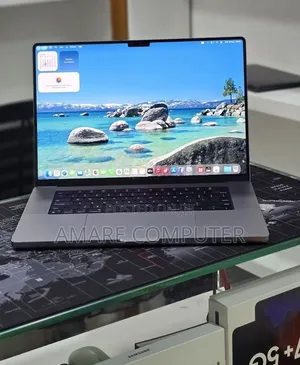 New Laptop Apple MacBook Pro 2023 M2 16GB Apple M2 SSD 512GB