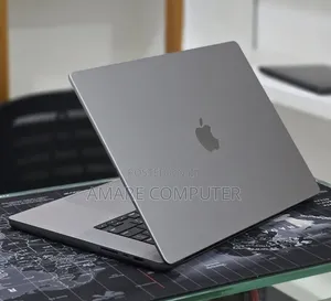 New Laptop Apple MacBook Pro 2023 M2 16GB Apple M2 SSD 512GB