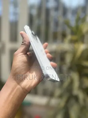 New Apple iPhone 15 Pro Max 256 GB White