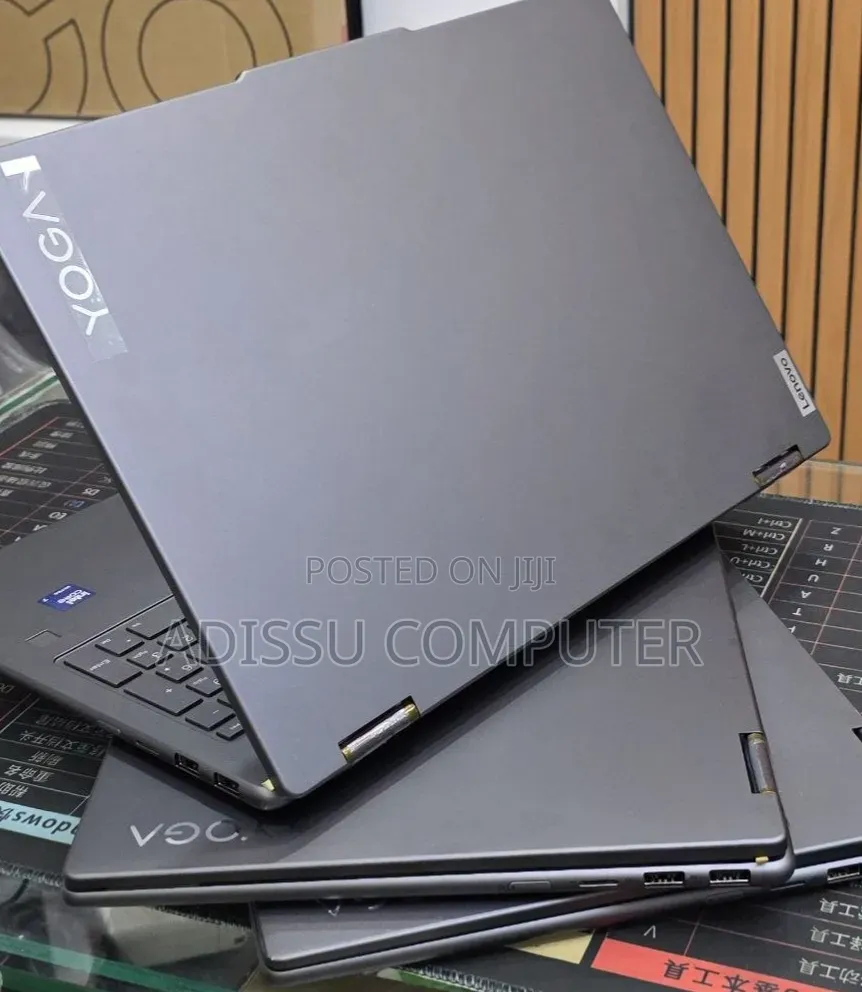 New Laptop Lenovo Yoga 11e 16GB Intel Core Ultra 7 SSD 512GB