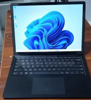 New Laptop Microsoft Surface Laptop 3 16GB Intel Core i5 SSD 256GB
