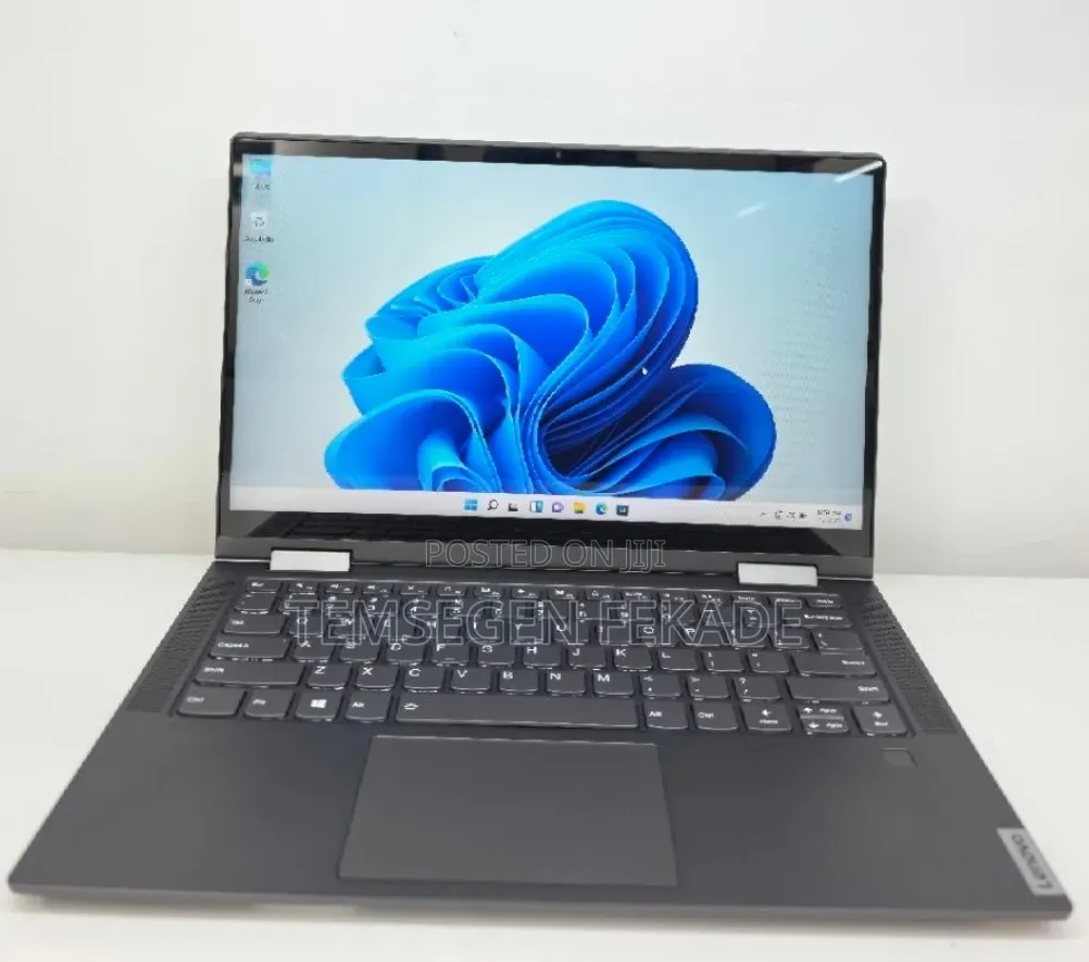 New Laptop Lenovo Yoga 700 16GB Intel Core i5 SSD 512GB