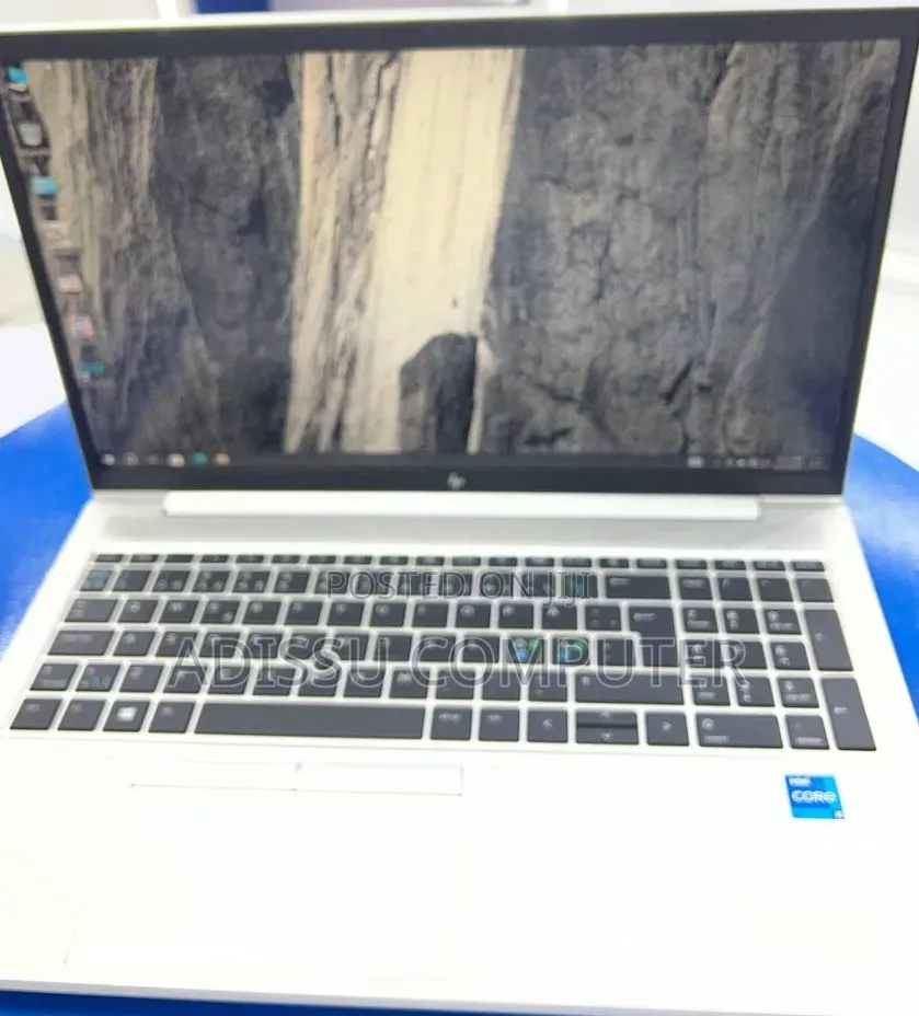 New Laptop HP EliteBook 850 G8 16GB Intel Core i5 SSD 512GB