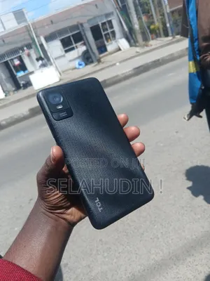 TCL 403 32 GB Black