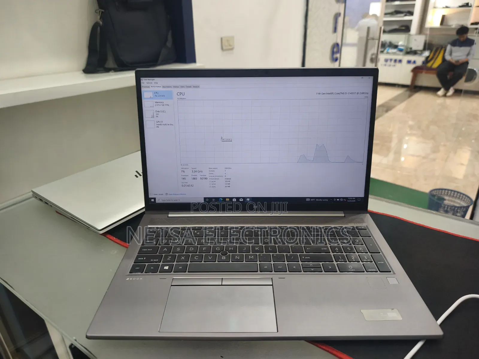 New Laptop HP ZBook Firefly G8 16GB Intel Core i5 SSD 512GB