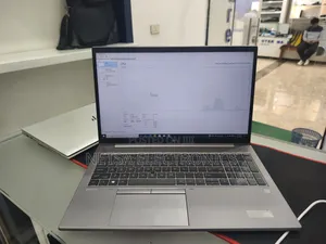 New Laptop HP ZBook Firefly G8 16GB Intel Core i5 SSD 512GB