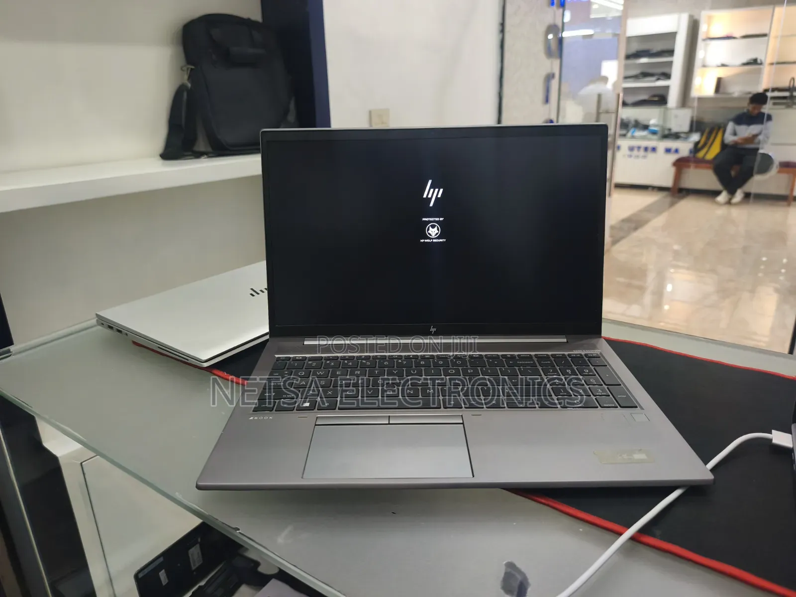 New Laptop HP ZBook Firefly G8 16GB Intel Core i5 SSD 512GB