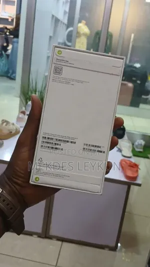 New Apple iPhone 18 Pro Max 256 GB