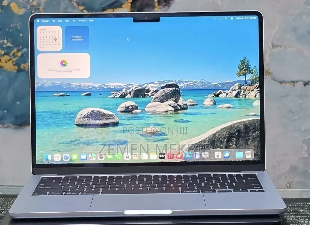 New Laptop Apple MacBook Pro 2024 M4 16GB Apple M4 SSD 256GB