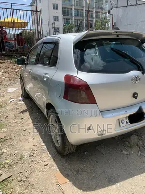Toyota Yaris 1.0 VVT-i 2007 Silver