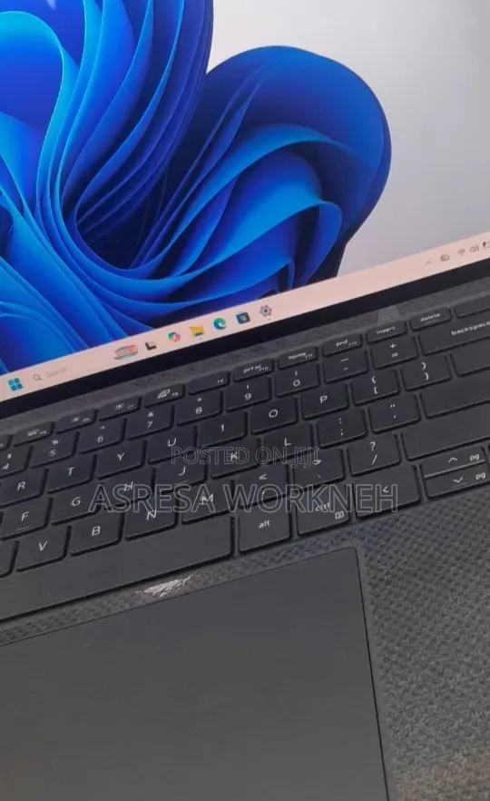 New Laptop Dell XPS 15 16GB Intel Core i7 SSD 512GB
