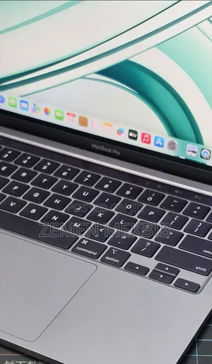 New Laptop Apple MacBook Air 2020 M1 16GB Apple M1 SSD 256GB