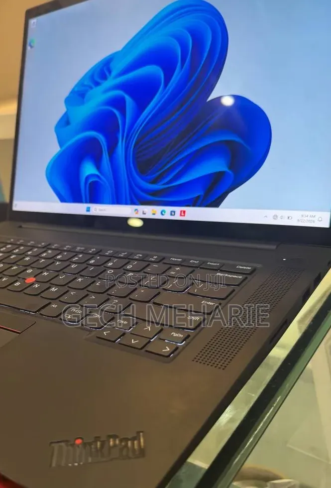 New Laptop Lenovo 32GB Intel Core i7 SSD 1T