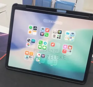 New Apple iPad Pro 1 TB Black