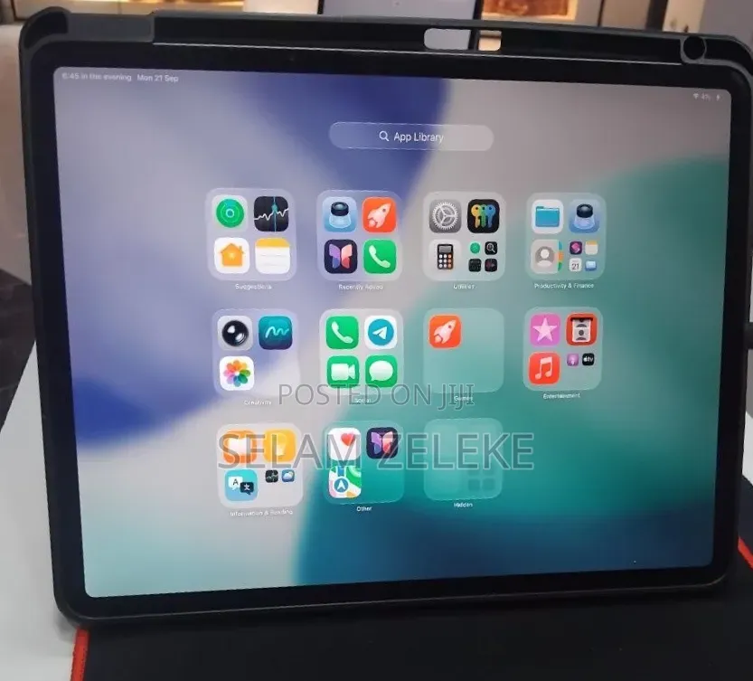 New Apple iPad Pro 1 TB Black