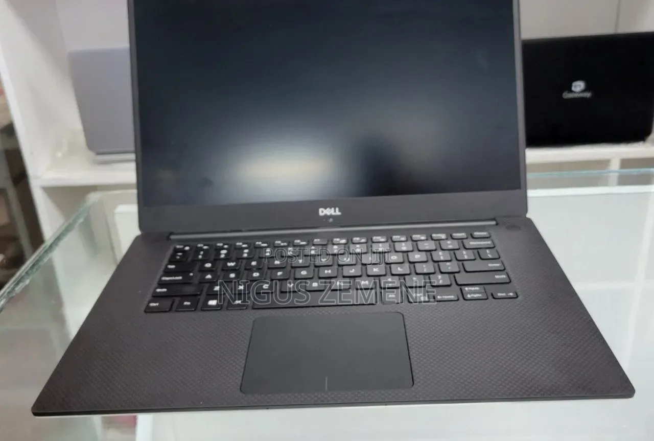 New Laptop Dell Precision 5540 16GB Intel Core i7 SSD 512GB
