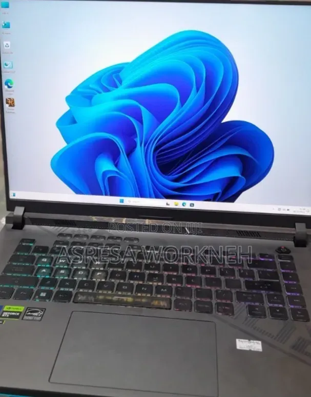 New Laptop Asus 32GB Intel Core i9 SSD 1T