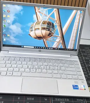 New Laptop HP Pavilion 13 8GB Intel Core i5 SSD 512GB