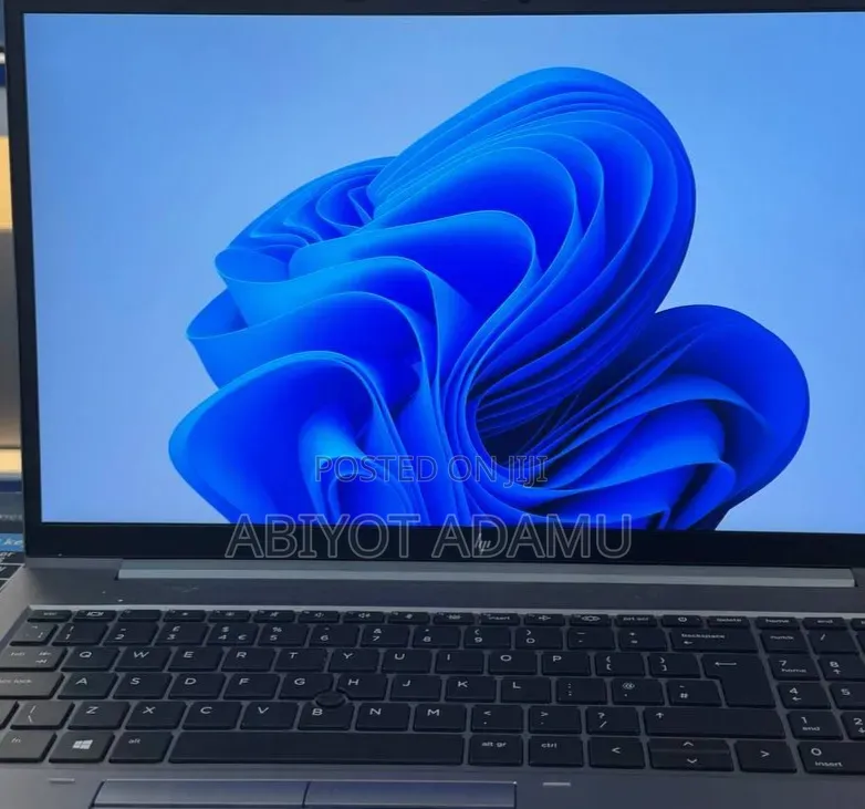 New Laptop HP 15 16GB Intel Core i7 SSD 512GB