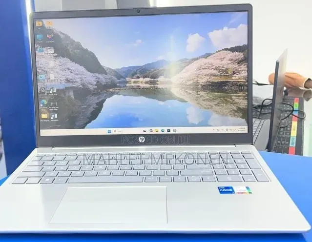 New Laptop HP Stream Notebook 16GB Intel Core i5 SSD 1T