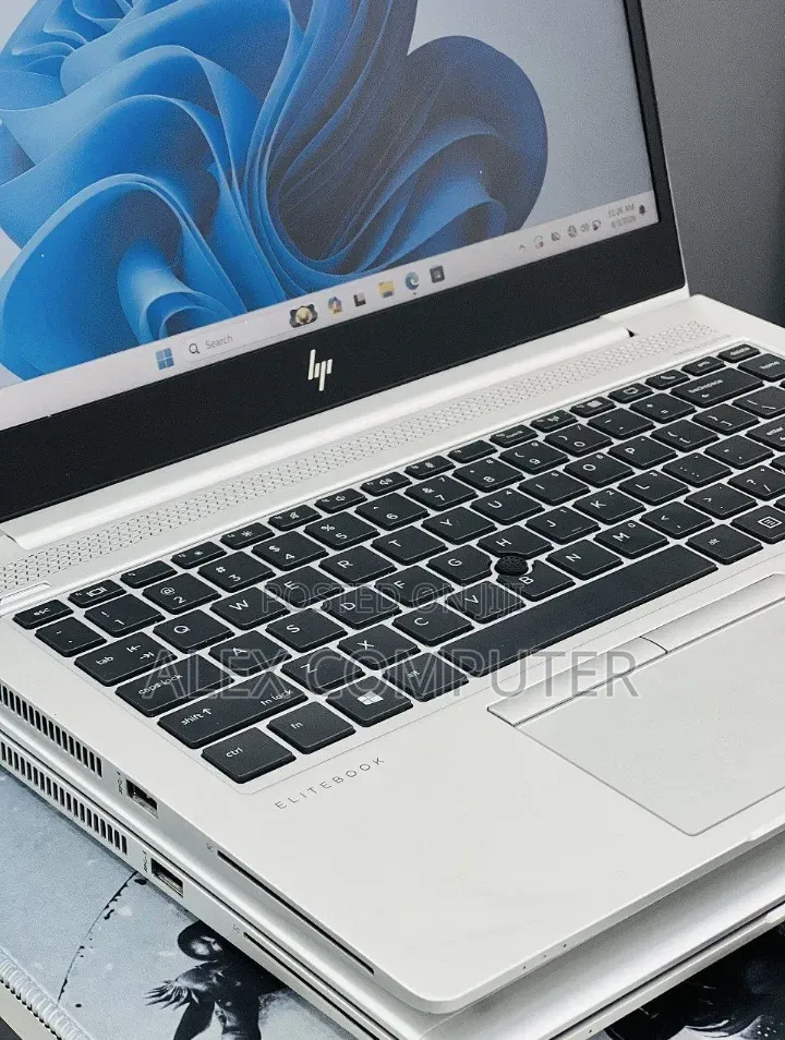 New Laptop HP EliteBook 840 G5 16GB Intel Core i5 SSD 512GB