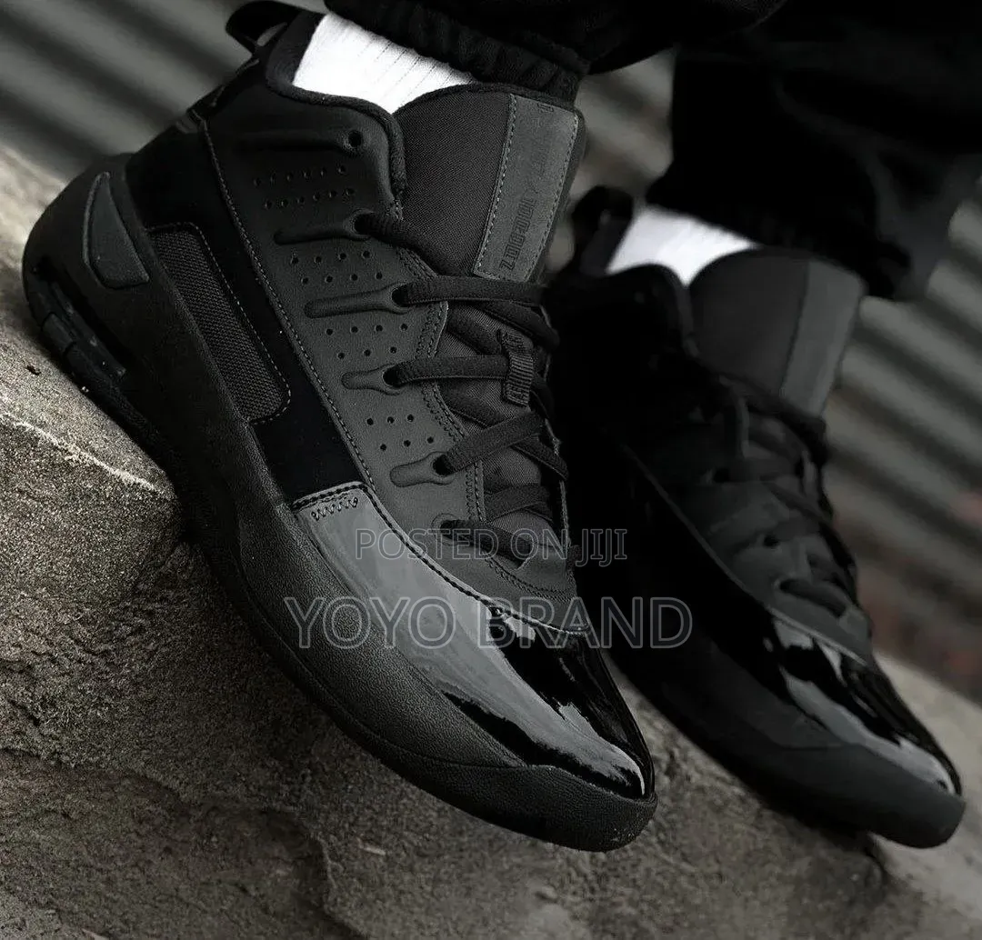 NIKE Air Jordan Max Aura 7"Triple Black"Half Boots