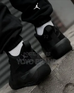 NIKE Air Jordan Max Aura 7"Triple Black"Half Boots