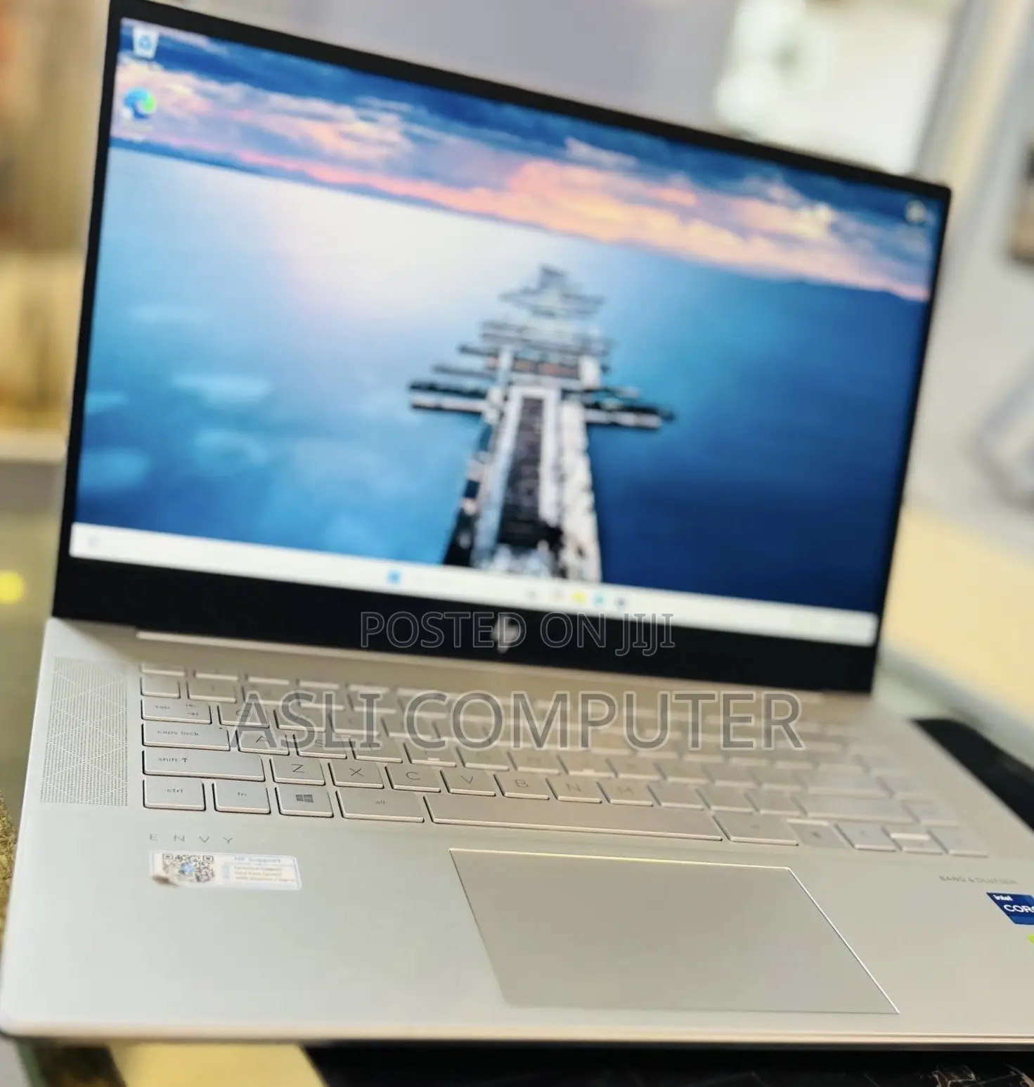 New Laptop HP Envy 15 16GB Intel Core i7 SSD 512GB