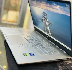 New Laptop HP Envy 15 16GB Intel Core i7 SSD 512GB