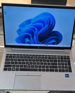 New Laptop HP EliteBook 840 16GB Intel Core i7 SSD 512GB