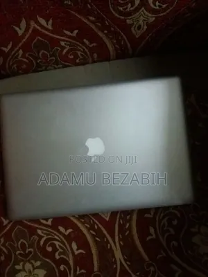 Laptop Apple MacBook 2010 4GB Intel Core i5 SSHD (Hybrid) 500GB