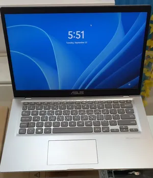 New Laptop Asus Vivobook 14 8GB Intel Core i5 SSD 256GB