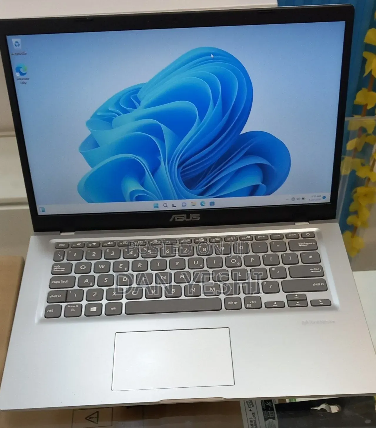 New Laptop Asus Vivobook 14 8GB Intel Core i5 SSD 256GB