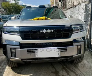 BYD Leopard 8 2.0 Hybrid AWD 2025 Silver
