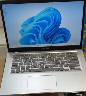 New Laptop Asus Vivobook 14 8GB Intel Core i5 SSD 256GB