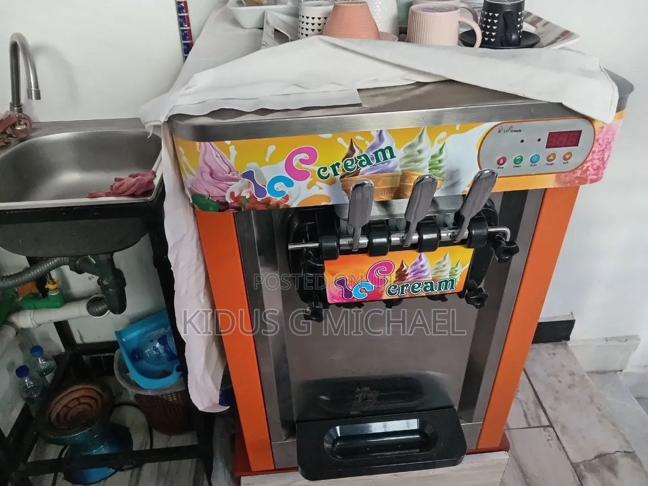 Ice Cream Machine (አይስ ክሬም ማሽን)
