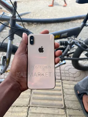 Apple iPhone XS 64 GB