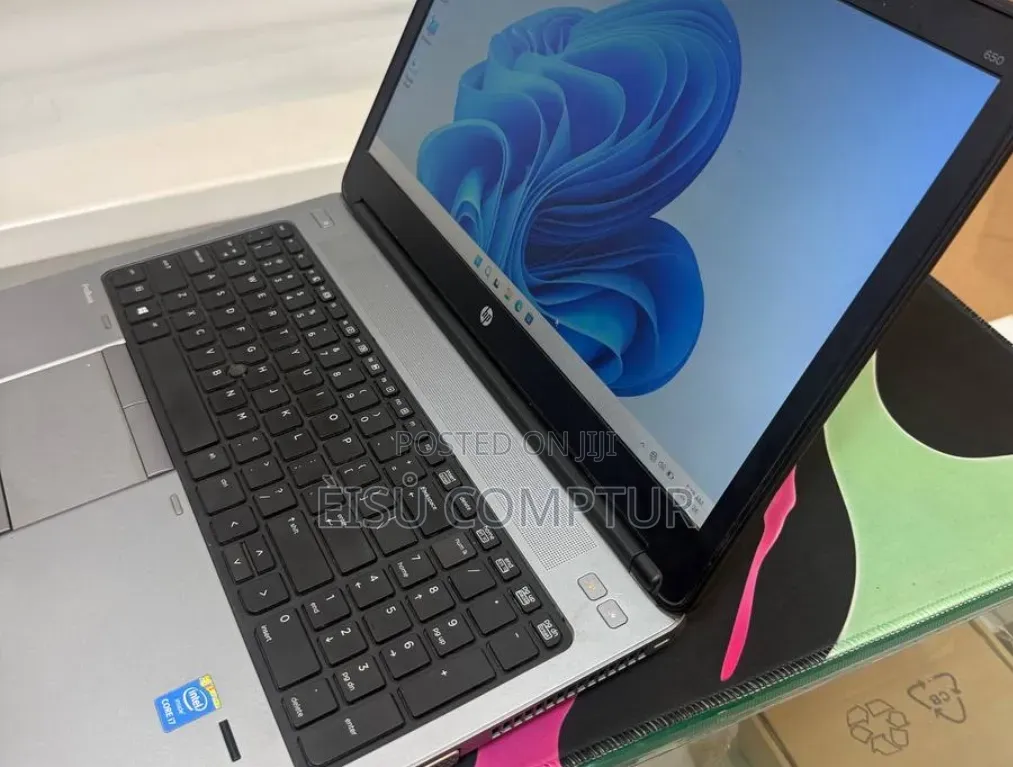 New Laptop HP 650 G1 8GB Intel Core i7 SSD 128GB
