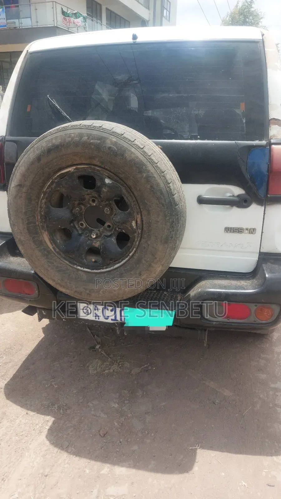 Nissan Patrol 2000 White