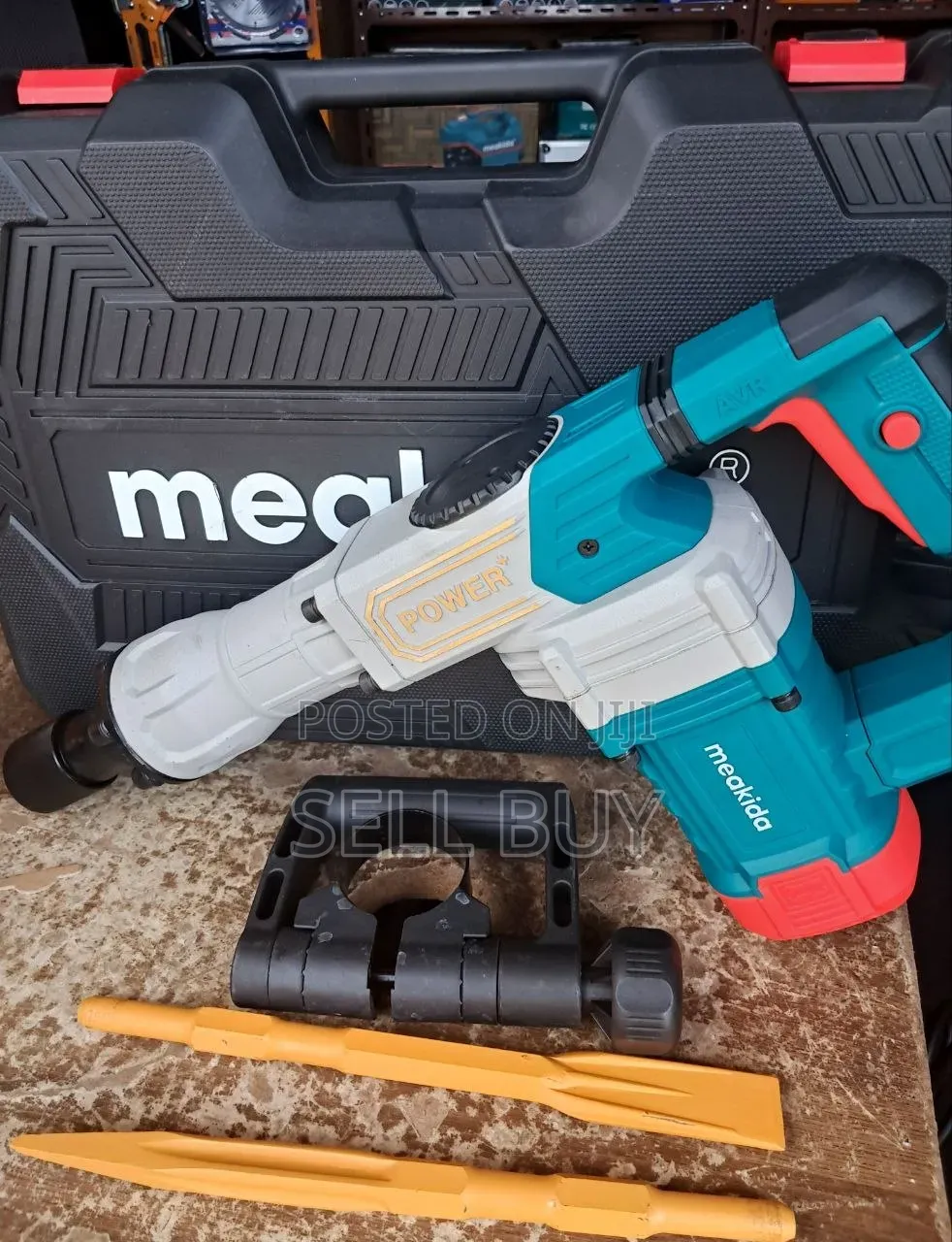 ሜኪዳ (Meakida) 1050W ከባድ ስራ የሚችል የኮንክሪት (Demolition Hammer Set)