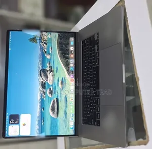 New Laptop Apple MacBook Pro 2019 64GB Intel Core i7 SSD 512GB