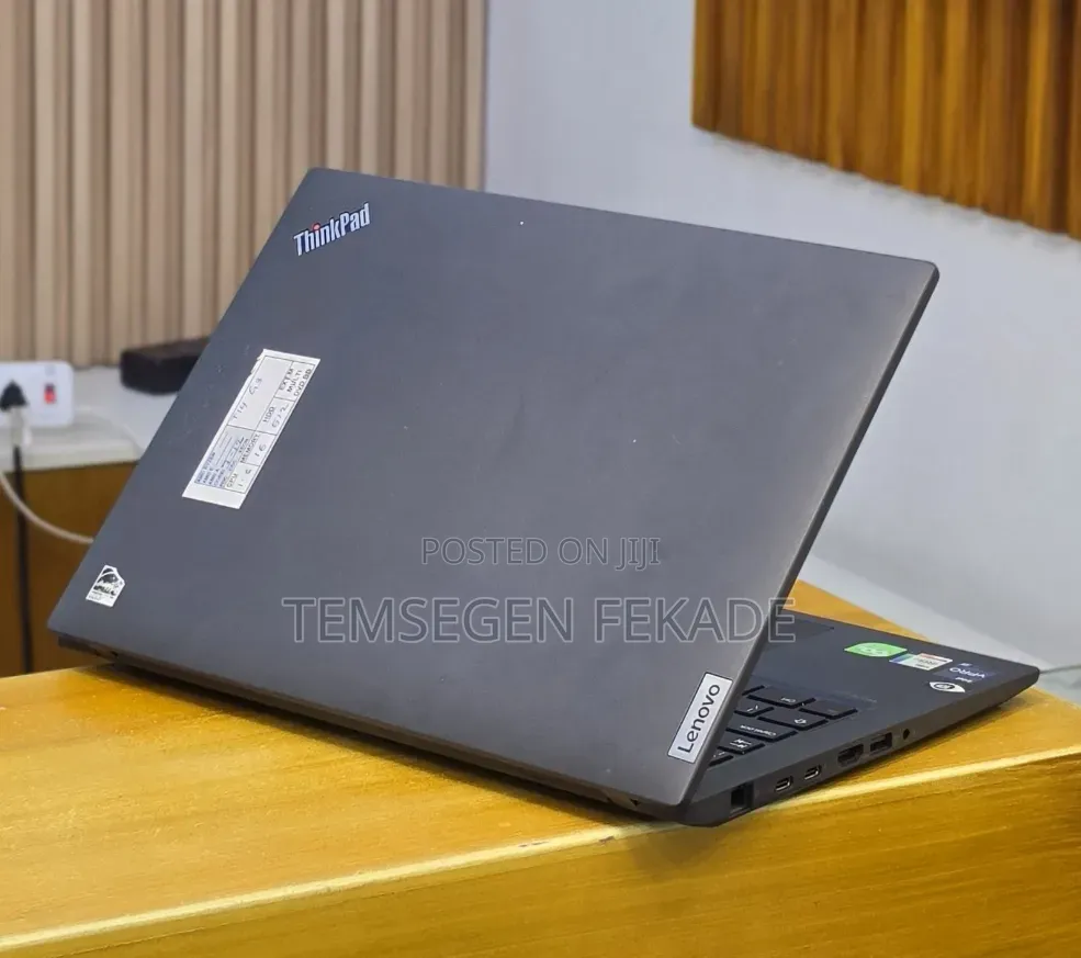 New Laptop Lenovo ThinkPad T14 G3 16GB Intel Core i7 SSD 512GB