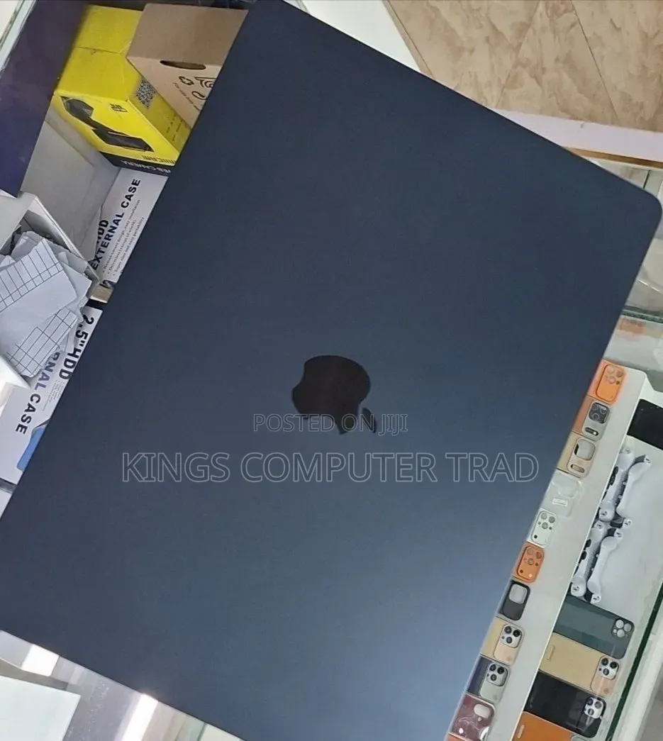 New Laptop Apple MacBook Air 2026 M5 16GB Apple M5 SSD 256GB