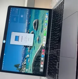New Laptop Apple MacBook Air 2018 8GB Intel Core i5 SSD 128GB