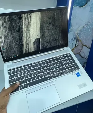 New Laptop HP EliteBook 850 16GB Intel Core i5 SSD 512GB
