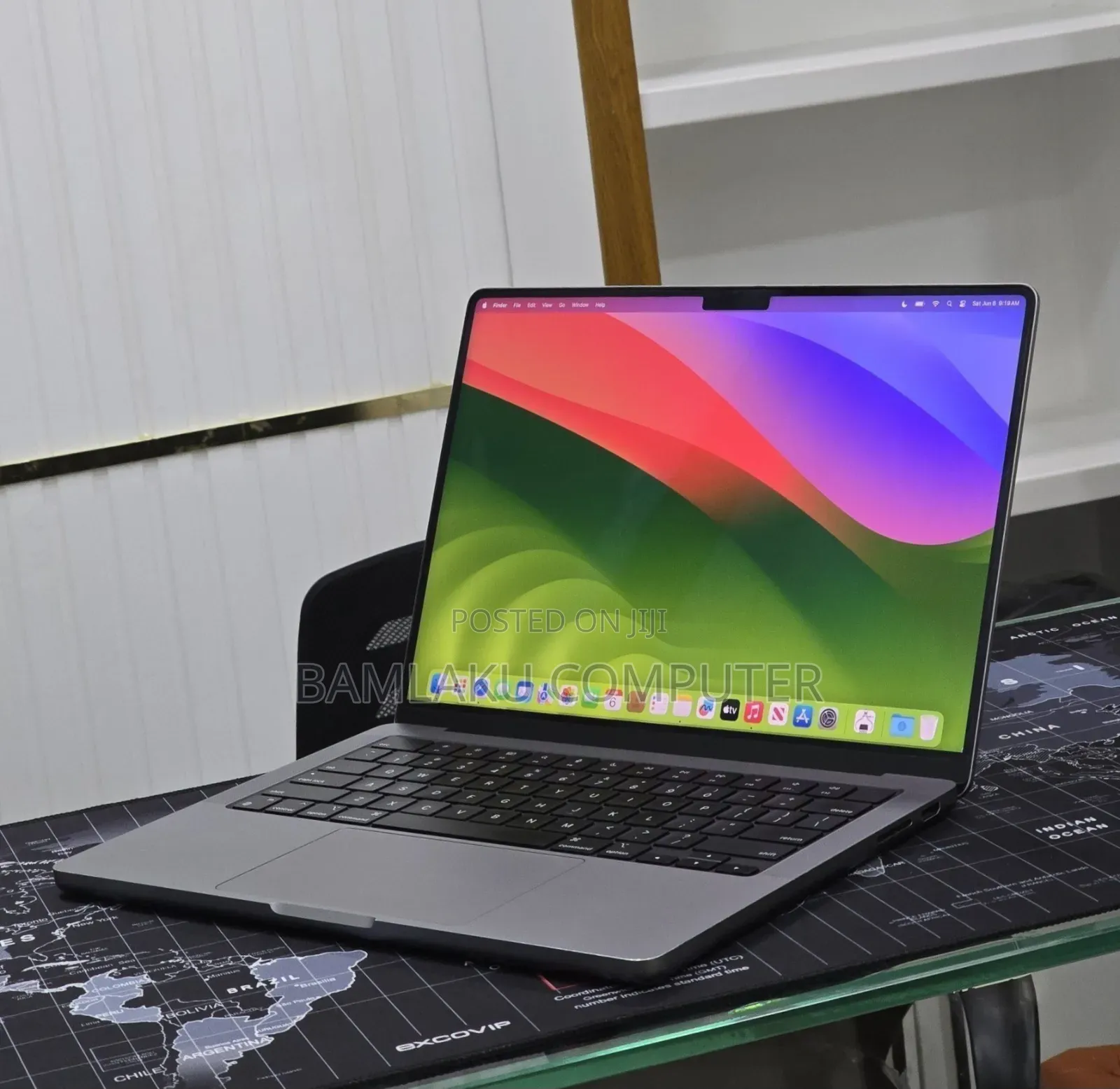 New Laptop Apple MacBook Pro 2023 M3 Pro 8GB Apple M3 Pro SSD 512GB