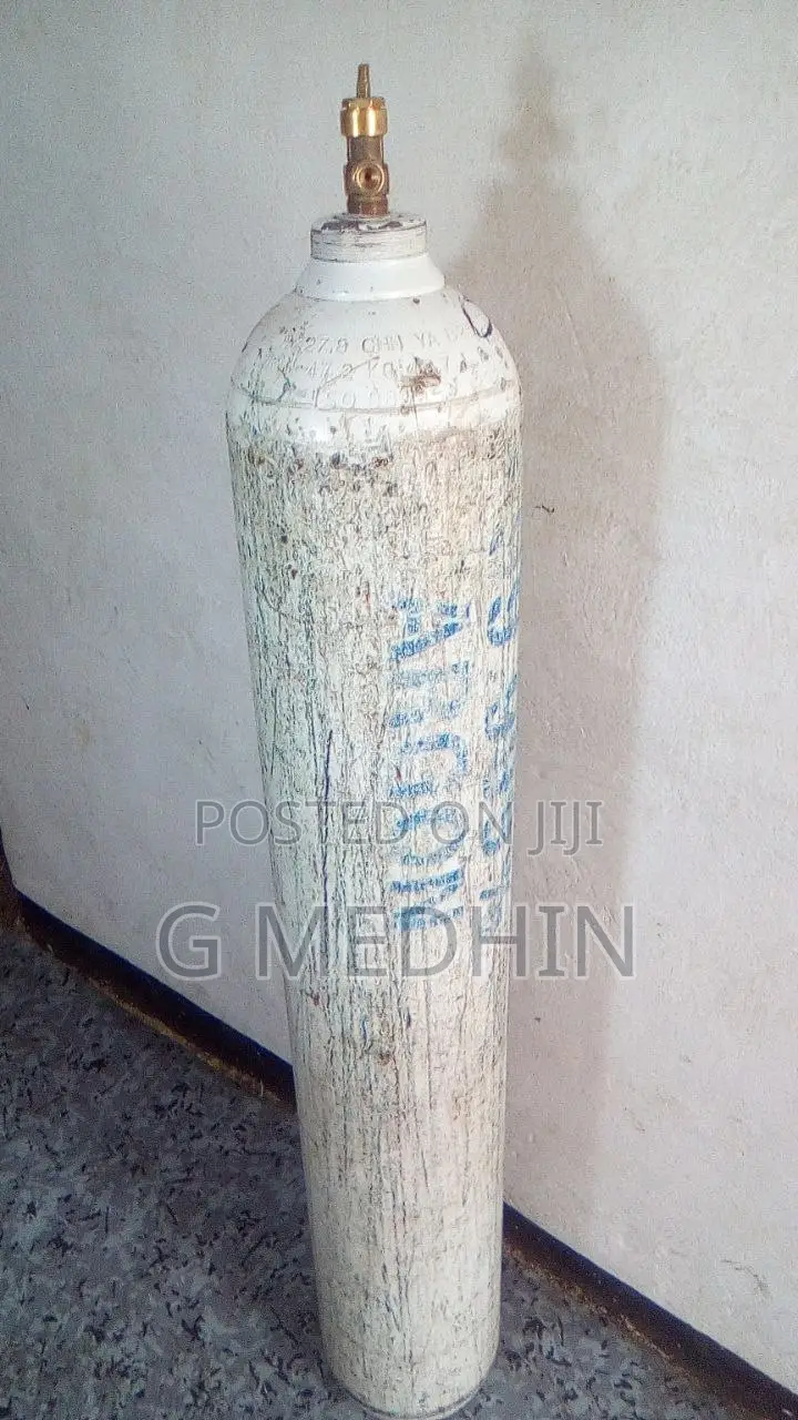 Oxygen Cylinder With Regulator