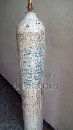Oxygen Cylinder With Regulator