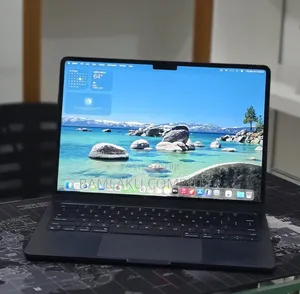 New Laptop Apple MacBook Air 2022 M2 16GB Apple M2 SSD 256GB